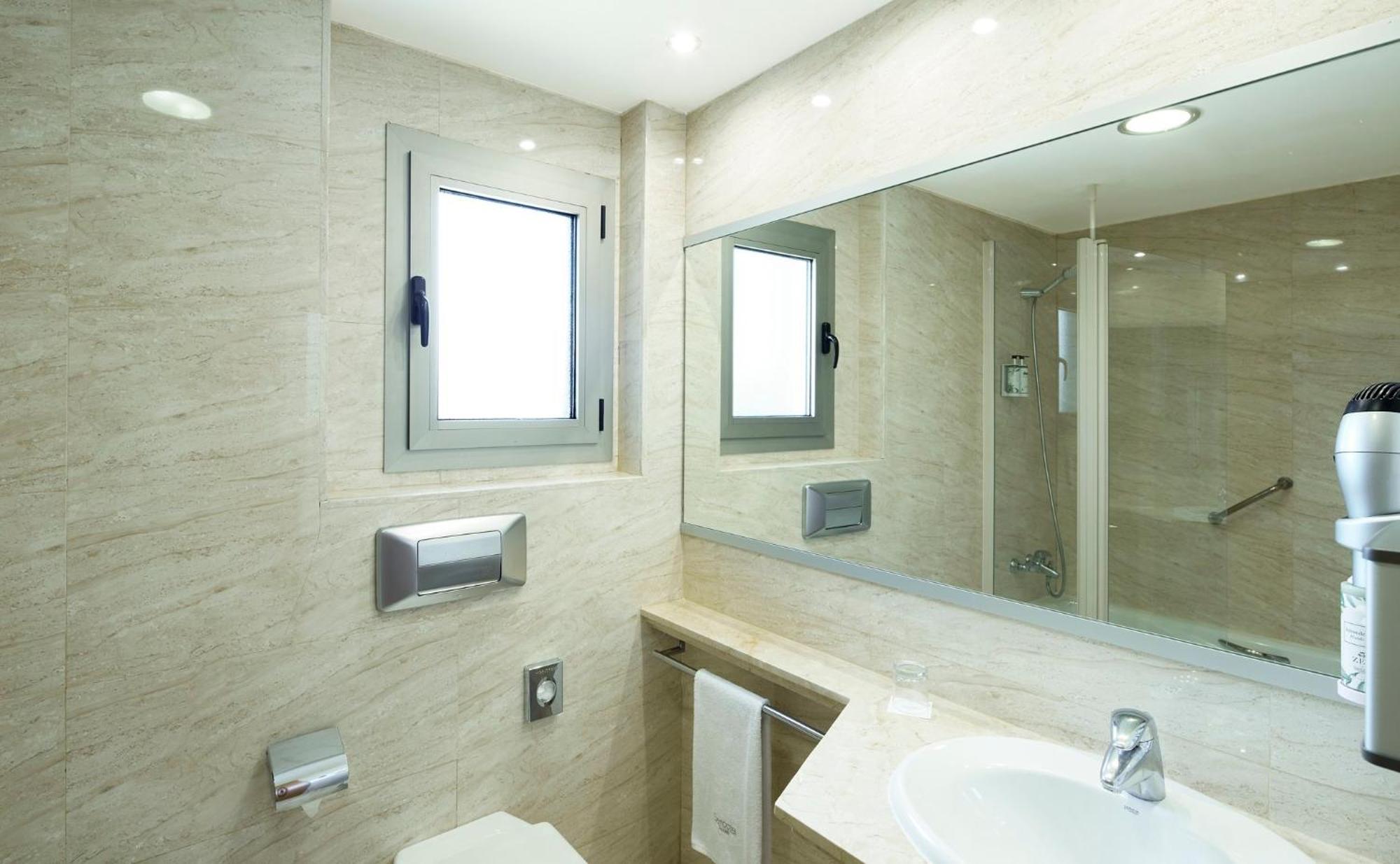 Hotel Sercotel Porta Barcelona